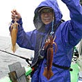 釣りだけではなく船上料理まで満喫 - 藤井魚聖氏が講師のスルメイカ釣り教室