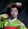 三倉茉奈・佳奈「本当に演奏しています!」 - NHKドラマ『だんだん』舞台化