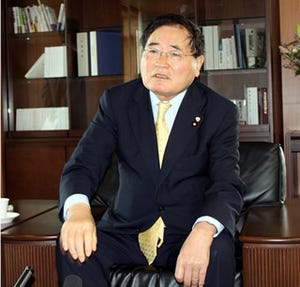 亀井大臣、為替レートを安定させる「国際的な仕組みづくり」を閣内で提案