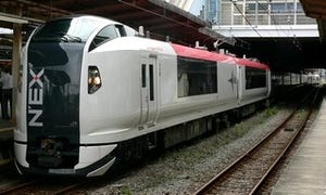 2010年のブルーリボン賞は「JR東日本E259系」ローレル賞は「近鉄22600系」