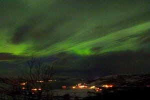オーロラを追いかけノルウェー北極圏へ - 人々を魅了する奇跡の天体ショー