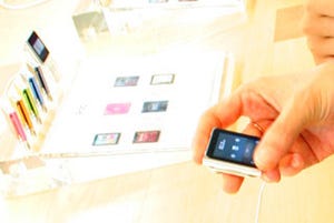 新型「iPod nano」「iPod shuffle」販売スタート - すでに品切れの機種も