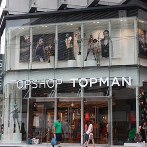 『TOPSHOP / TOPMAN』旗艦店が新宿に - m-floのVERBALとのコラボ商品も