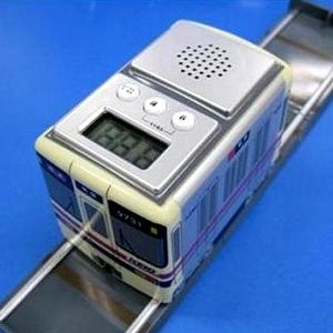 約34cmのレール付き、鉄道音も--「京王線9000系うごく電車型タイマー」発売