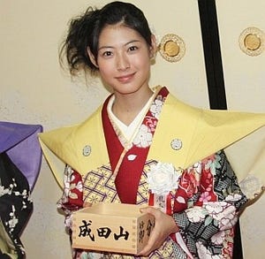 瀧本美織「全身"福"です!」- 成田山節分祭で豆まき式に参加