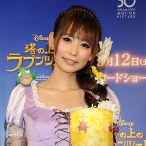 中川翔子がドレス姿でディズニーヒロインに「ビッグバンハピネスな日です」