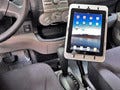 iPadやGALAXY Tabに使える車載用スタンド - 上海問屋で限定販売