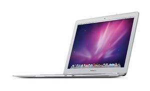 新型MacBook Airでは、速度の異なる2種類のSSDが混在している?