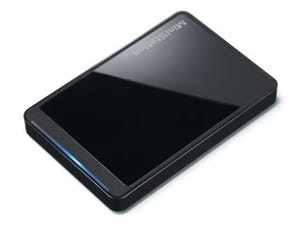 バッファロー、薄型テレビの背面に取り付け可能な外付け型ポータブルHDD