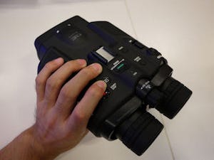 ソニー、被写体を観察しながらフルHD動画撮影できる双眼鏡 - 3D撮影も可能