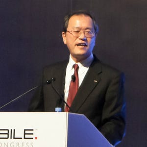 KDDI田中社長が「Mobile Asia Congress 2011」基調講演 - 急増するトラフィック対策について説明