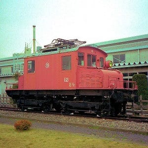 西武鉄道E11型電気機関車塗装色を復元 - 旧保谷車両基地で100周年イベント
