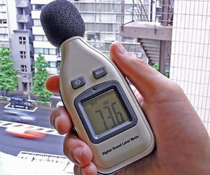 上海問屋、簡単・手軽に騒音を測定できるデジタルサウンドレベルメーター