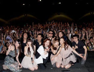 梶浦由記/FictionJunctionが「Anime Expo 2012」でライブ - 5,000人の観客が熱狂