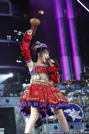 水樹奈々、ツアー最終日を熱く締めくくる! NANA MIZUKI LIVE UNION 2012