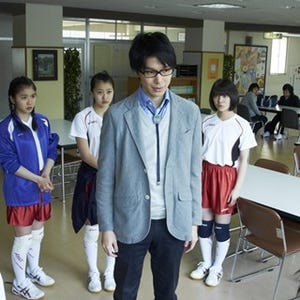 長谷川博己主演の映画『鈴木先生』、約180秒の特別映像が公開!