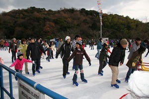 愛知県西尾市に三河湾を眺めがら楽しめるスケートリンクオープン