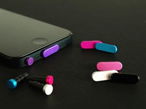 スペックコンピュータ、iPhone 5をカラフルに彩る防塵キャップ