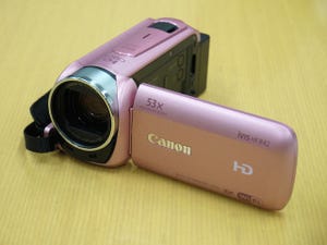 キヤノン、赤ちゃん記録向けモードを搭載するビデオカメラ「iVIS HF R42」