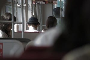 電車でマンガを読んじゃダメ!?　日本在住の外国人に聞いてみた!