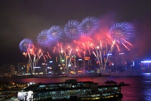 年に一度、香港が"200万ドルの夜景"にパワーアップする日がある!