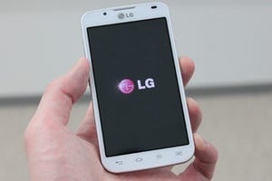 日本市場向けはサイズまで含めたフルカスタム! LGがドコモ版「Optimus G pro」をアピール