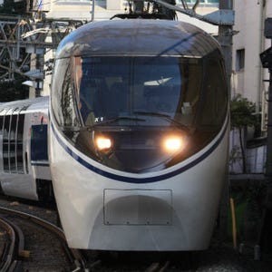 静岡県のJR富士宮駅で「身延線フェア」開催、元「あさぎり」371系を展示