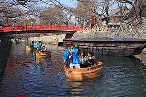 岐阜県大垣市で関ヶ原の合戦ゆかりの「水の都 おおがきたらい舟」が運航