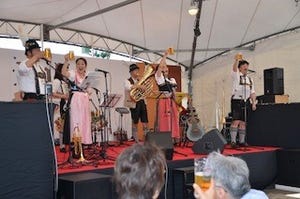 兵庫県神戸市・umie MOSAICでドイツビールの祭り -歌って踊れる11日間!