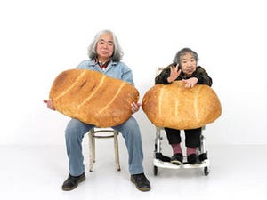 東京都・千代田で、母親の介護もアートにする折元立身展“BIG BREAD”開催