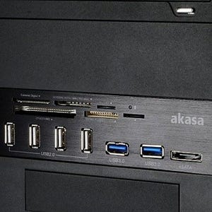 akasa、USB 3.0やカードリーダーを増設する5.25型/3.5型ベイ用アクセサリ