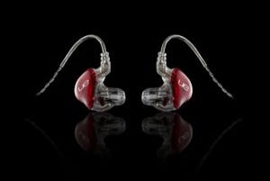ロジクール、Ultimate Earsのカスタムインイヤモニターの国内取扱を開始