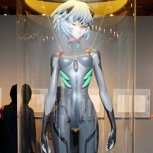 「エヴァンゲリオン展」が東京都・銀座で開幕、生原画300点を含む1,300点以上の資料を展示