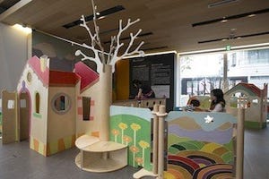 大阪府・ナレッジキャピタルで"子どもの遊び"展を開催 -ボーネルンド