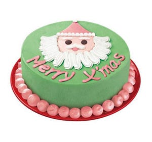 緑色の生クリームと特大サンタをデコレーション!　BEN&JERRY'SのXmasケーキ