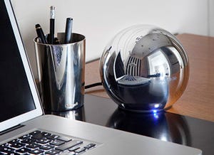 LaCie、銀色に輝く球体「Sphere」などユニークなデザインの外付けドライブ