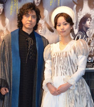 堀北真希、主演舞台で女王役 共演・上川隆也が「何より揺るがない」と絶賛
