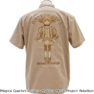 『魔法少女まどかマギカ』鹿目まどか&巴マミの刺しゅうワークシャツを発売