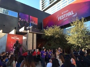 iTunes Festival at SXSWレポート - オープニングナイトを飾ったのはColdplay !