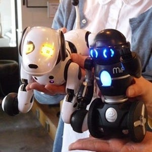 タカラトミーがロボットトイ「Omnibot」の新展開を発表! 第1弾は、2輪走行ロボ＆やんちゃ盛りの小型犬ロボ