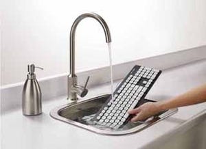 ロジクール、高性能マウス・丸洗いキーボードがドラクエX推奨周辺機器に