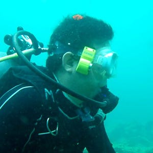 沖縄の美しい海の中で会話ができる - 山形カシオのダイビング向け小型トランシーバー「ロゴシーズ」体験記II
