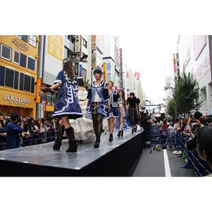 東京都・新宿でファッションとパフォーマンスの祭典「新宿芸術天国」開催