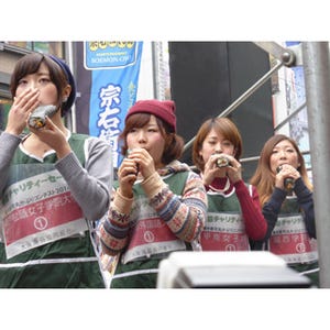 大阪で女子大生VSミス商店街の「巻き寿司丸かぶりコンテスト」開催!