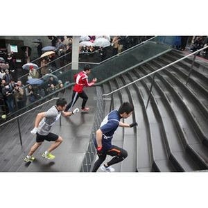 京都府の駅ビルで心臓破りのレース「京都駅ビル大階段駈け上がり大会」開催
