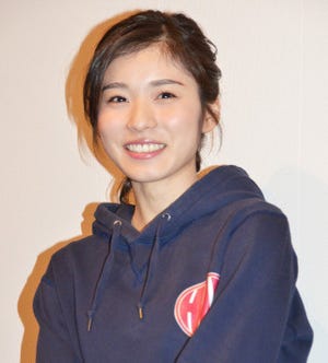 松岡茉優、撮影でも見せた"お母さんキャラ"で三浦貴大ら俳優陣を叱責