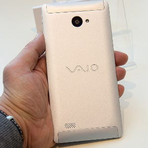 「VAIO Phone Biz」のポイントを写真でチェック