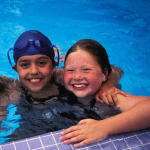 外国人がわが子に習わせたいスポーツ、最多が「水泳」の理由は?