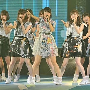 乃木坂46のライブに会場沸く! GirlsAwardで「ハルジオンが咲く頃」など披露