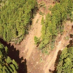 国土地理院、熊本地震の被害状況をドローンで観測